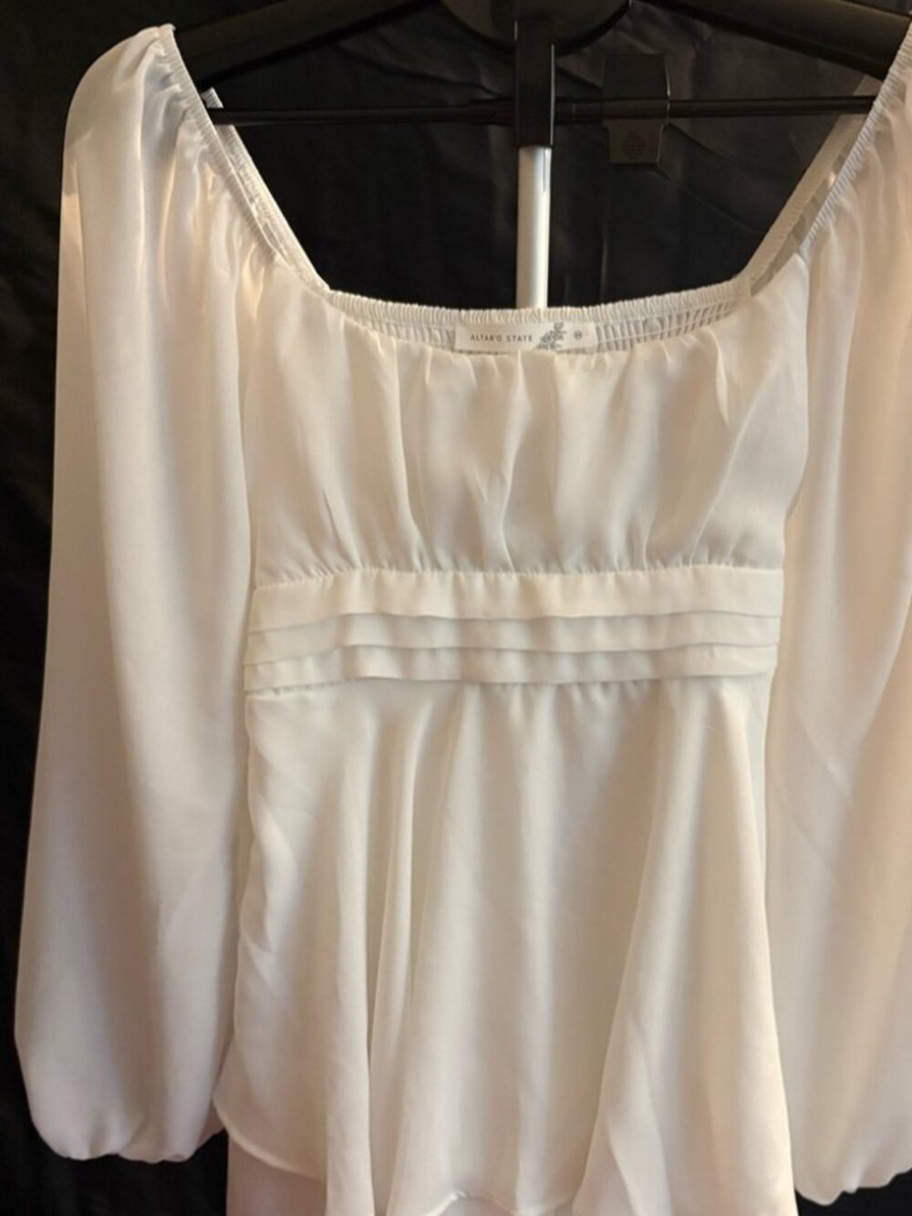 White Off-Shoulder Smocked Peasant romper🎆 - Picture 2 of 2